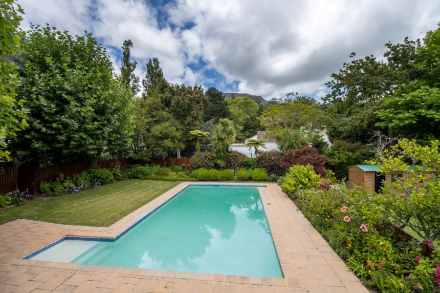 4 Bedroom Property for Sale in Constantia Western Cape